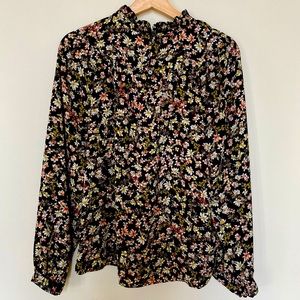 Loft floral button up blouse size small never worn tags still on!